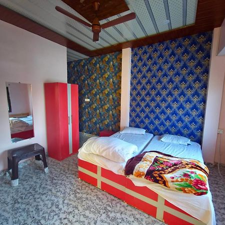 Hotel Kalika P Guest House Варанаси Екстериор снимка