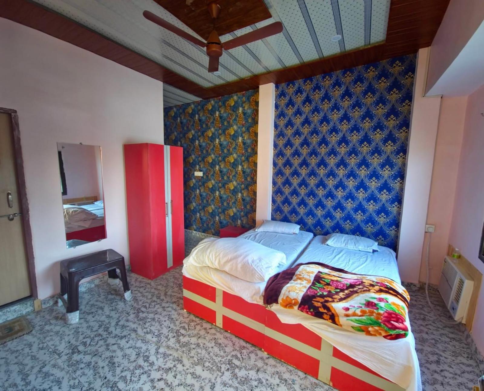 Hotel Kalika P Guest House Варанаси Екстериор снимка